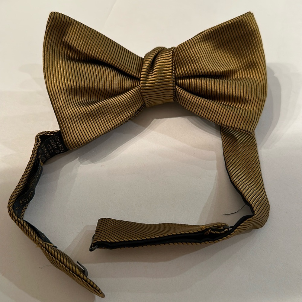 Donna Karan New York menswear BOW TIE